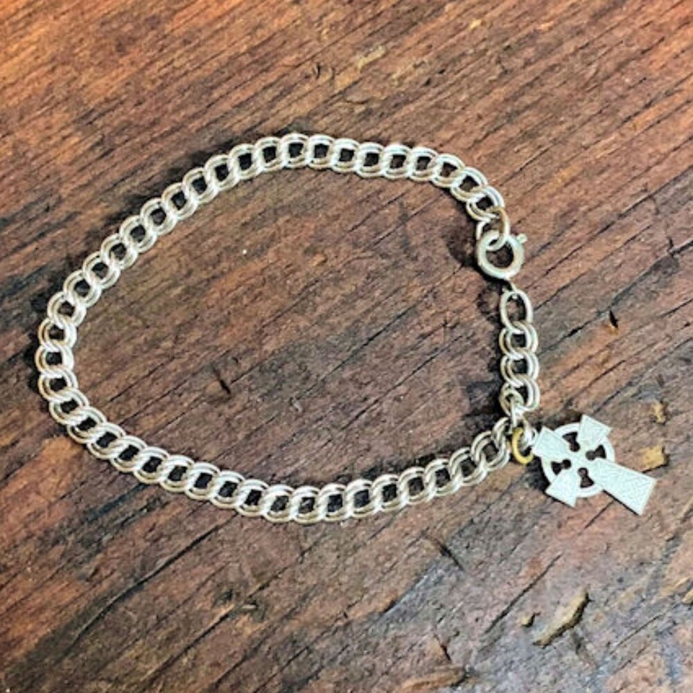 Silver Link Simple Bracelet with Cross Charm, Gothic Cross